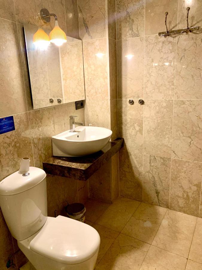 Apartamento Carreteria 33 Apartment Малага Екстериор снимка